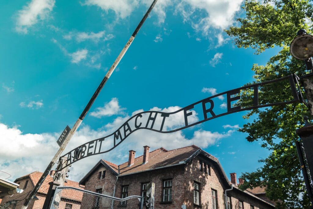 auschwitz cancello